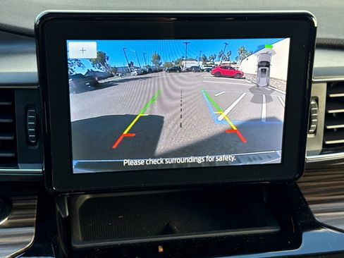 Used 2024 Ford Explorer Limited w/ Equipment Group 301A image 23