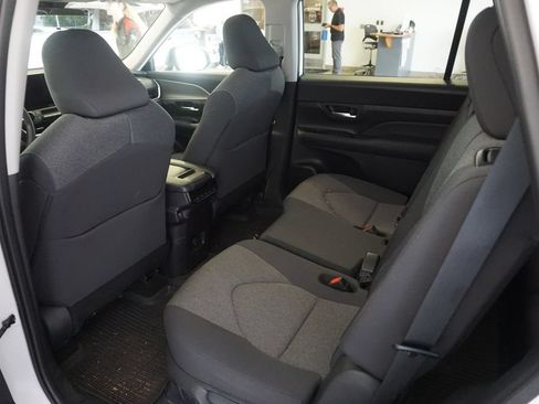 Used 2025 Toyota Grand Highlander FWD image 20