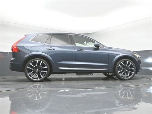 Used 2023 Volvo XC60 B5 Ultimate w/ Protection Package Premier image 44