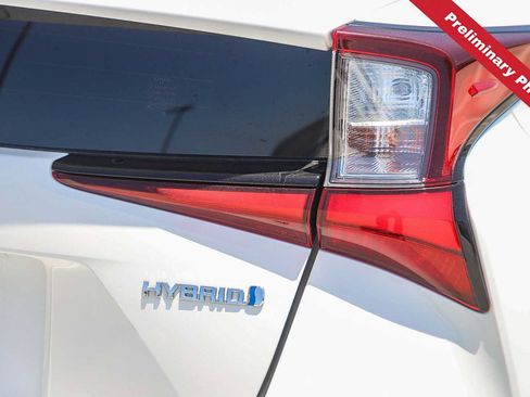 Used 2020 Toyota Prius LE FWD image 10