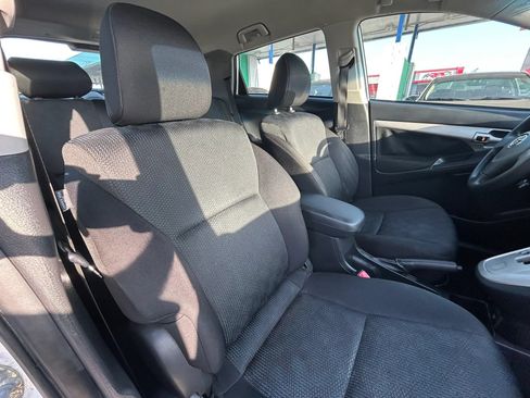 Used 2010 Toyota Matrix S FWD image 13