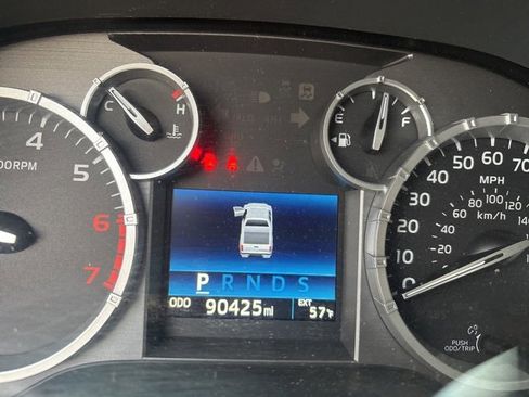 Used 2016 Toyota Tundra SR5 image 11