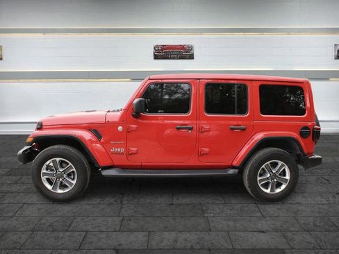 Used 2020 Jeep Wrangler Unlimited Sahara AWD/4WD image 4