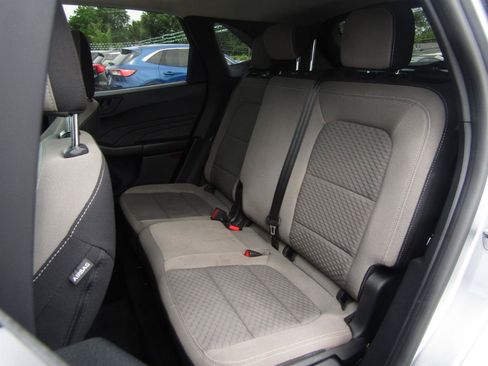 Used 2022 Ford Escape SE w/ Cold Weather Package AWD/4WD image 19