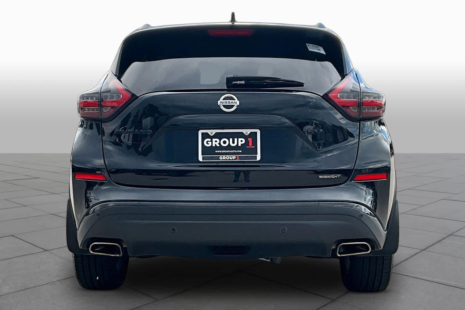 Used 2022 Nissan Murano SV w/ SV Midnight Edition Package FWD image 5