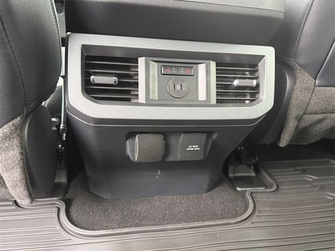 Used 2023 Ford F250 Lariat w/ Lariat Ultimate Package image 17