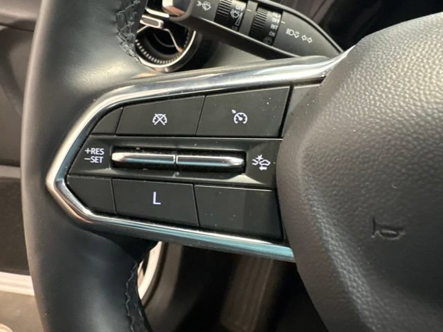 Used 2025 Chevrolet Equinox LT AWD/4WD image 15