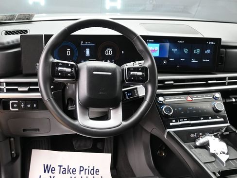 Used 2026 Hyundai Santa Fe SEL FWD image 27