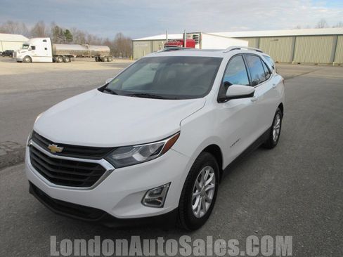 Used 2019 Chevrolet Equinox LT image 2