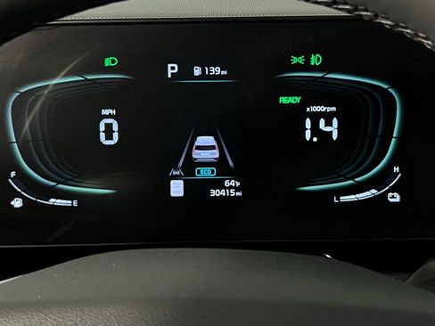 Used 2023 Kia Niro SX image 15