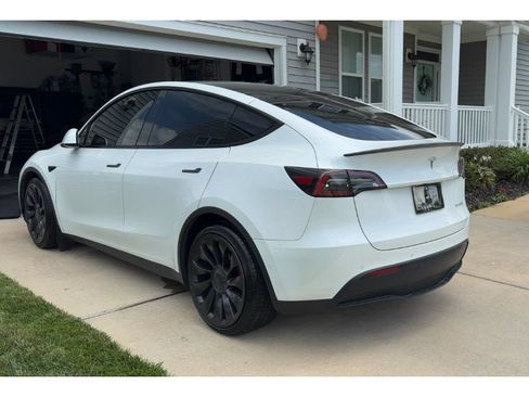 Used 2022 Tesla Model Y Performance AWD/4WD image 4