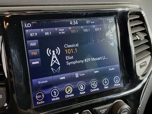 Used 2019 Jeep Grand Cherokee Limited AWD/4WD image 21