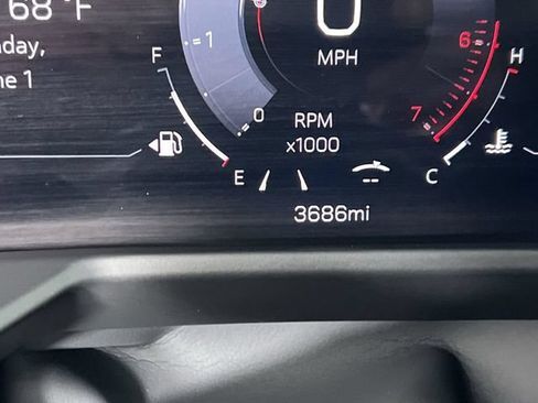 Used 2026 GMC Acadia Elevation FWD image 12