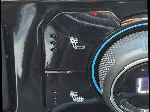 Used 2023 Chevrolet Silverado 1500 RST w/ Z71 Off-Road Package image 26