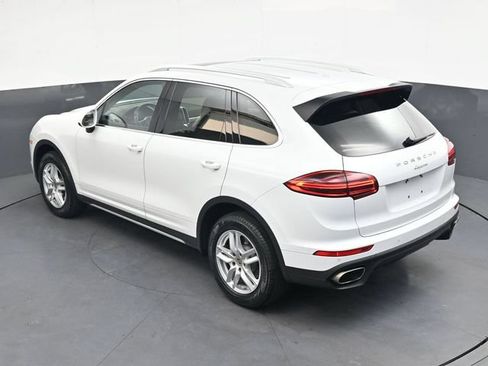Used 2017 Porsche Cayenne Platinum Edition AWD/4WD image 25