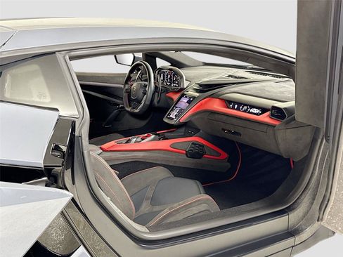 Used 2024 Lamborghini Revuelto AWD/4WD image 27