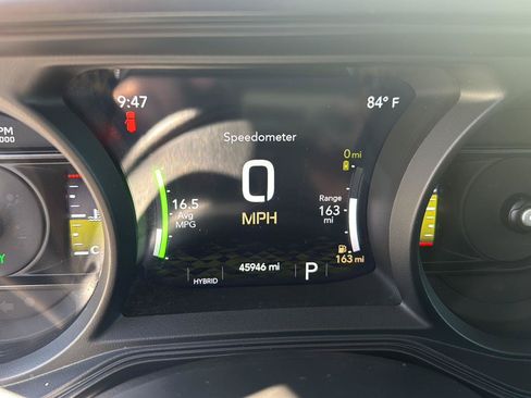 Certified 2024 Jeep Wrangler Unlimited Sahara AWD/4WD image 32