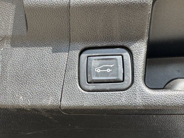 Used 2021 GMC Acadia SLT w/ Elevation Edition FWD image 34
