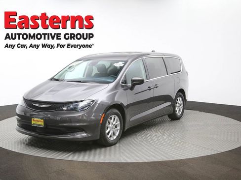 Used 2023 Chrysler Voyager LX FWD image 54