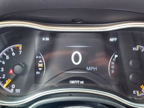 Used 2014 Jeep Grand Cherokee Laredo w/ Quick Order Package 23E AWD/4WD image 17
