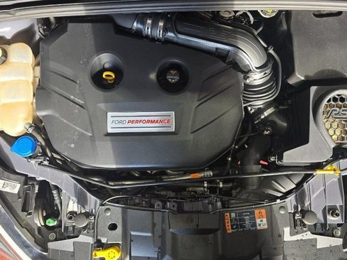 Used 2017 Ford Focus RS image 11