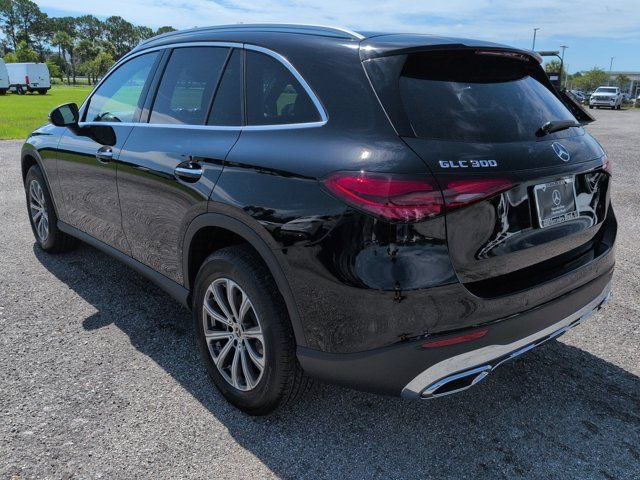 Used 2026 Mercedes-Benz GLC 300 image 6