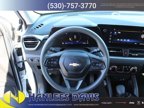 Used 2025 Chevrolet TrailBlazer LS w/ LS Convenience Package FWD image 15