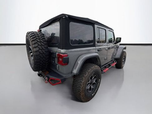 Used 2022 Jeep Wrangler Unlimited Rubicon w/ Dual Top Group AWD/4WD image 8