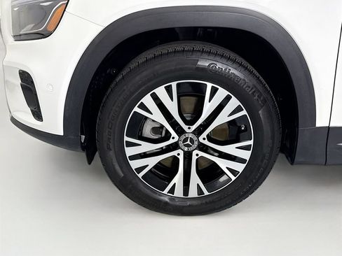 Used 2025 Mercedes-Benz GLB 250 image 30