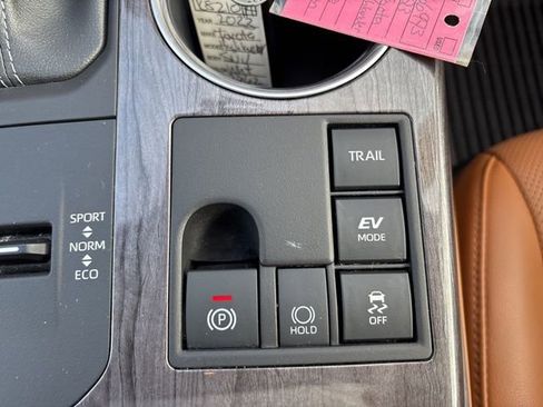 Used 2023 Toyota Highlander Platinum image 41