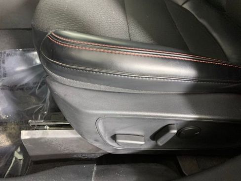 Used 2025 Ford Escape ST-Line image 15