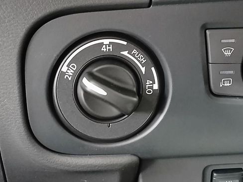 New 2026 Nissan Frontier SV w/ SV Convenience Package AWD/4WD image 20
