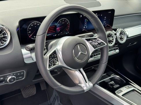 Certified 2026 Mercedes-Benz GLB 250 image 28