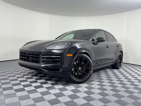 Certified 2026 Porsche Cayenne Coupe AWD/4WD image 1