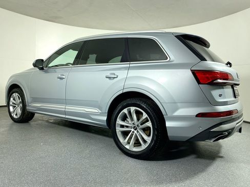 Certified 2025 Audi Q7 3.0T Premium Plus image 32