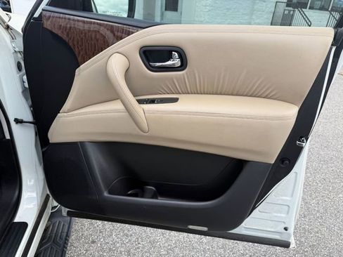 Used 2019 Nissan Armada SL w/ Premium Package image 14