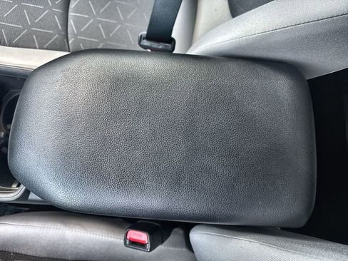 Used 2023 Toyota RAV4 XLE image 29