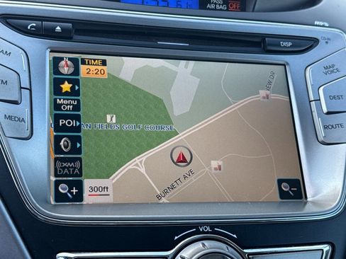 Used 2013 Hyundai Elantra Limited w/ Technology Pkg image 18