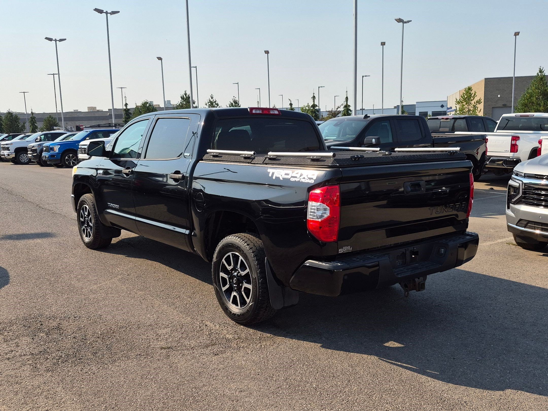 Used 2017 Toyota Tundra SR5 w/ TRD Off Road Package AWD/4WD image 5
