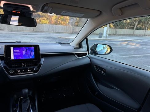 Used 2023 Toyota Corolla LE image 25