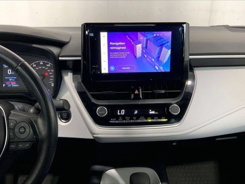 Used 2023 Toyota Corolla SE FWD image 5