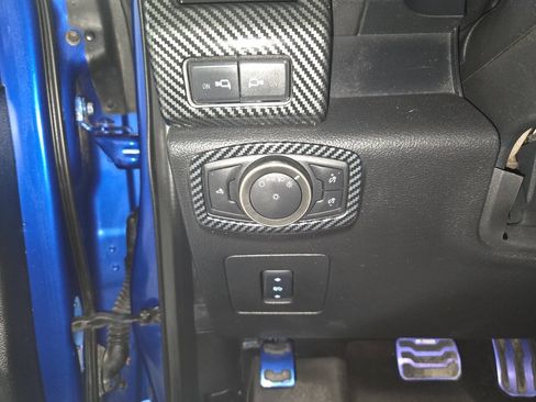 Used 2017 Ford F150 Raptor w/ Equipment Group 801A Mid AWD/4WD image 15