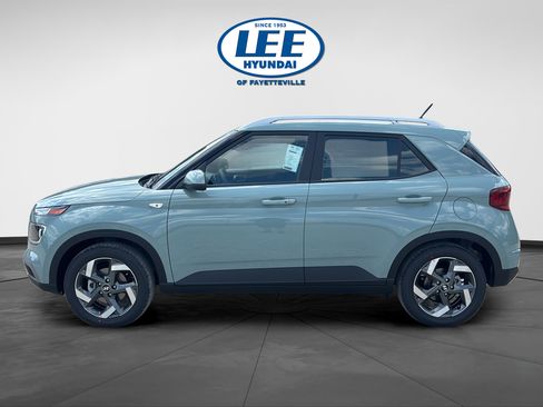 New 2026 Hyundai Venue SEL FWD image 6