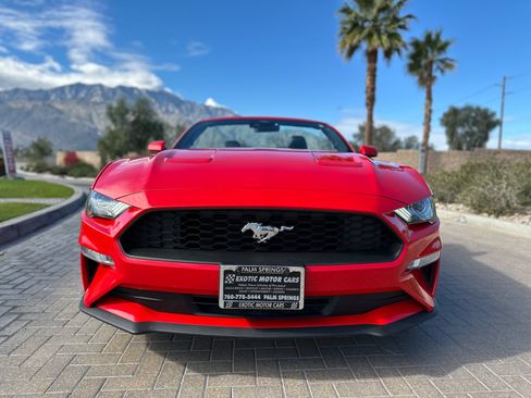 Used 2021 Ford Mustang Premium RWD image 31