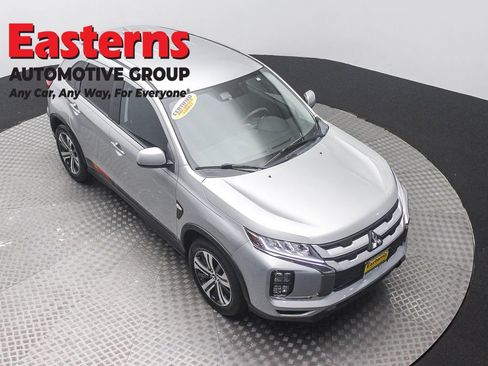 Used 2021 Mitsubishi Outlander Sport ES FWD image 3