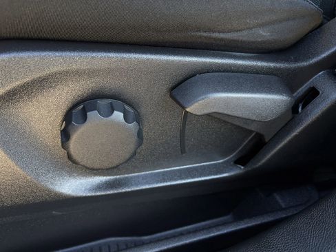 Certified 2023 Ford Edge SE w/ Black Appearance Package image 27