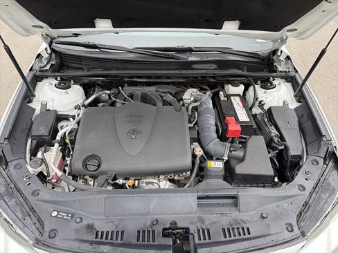 Used 2019 Toyota Avalon XLE image 13