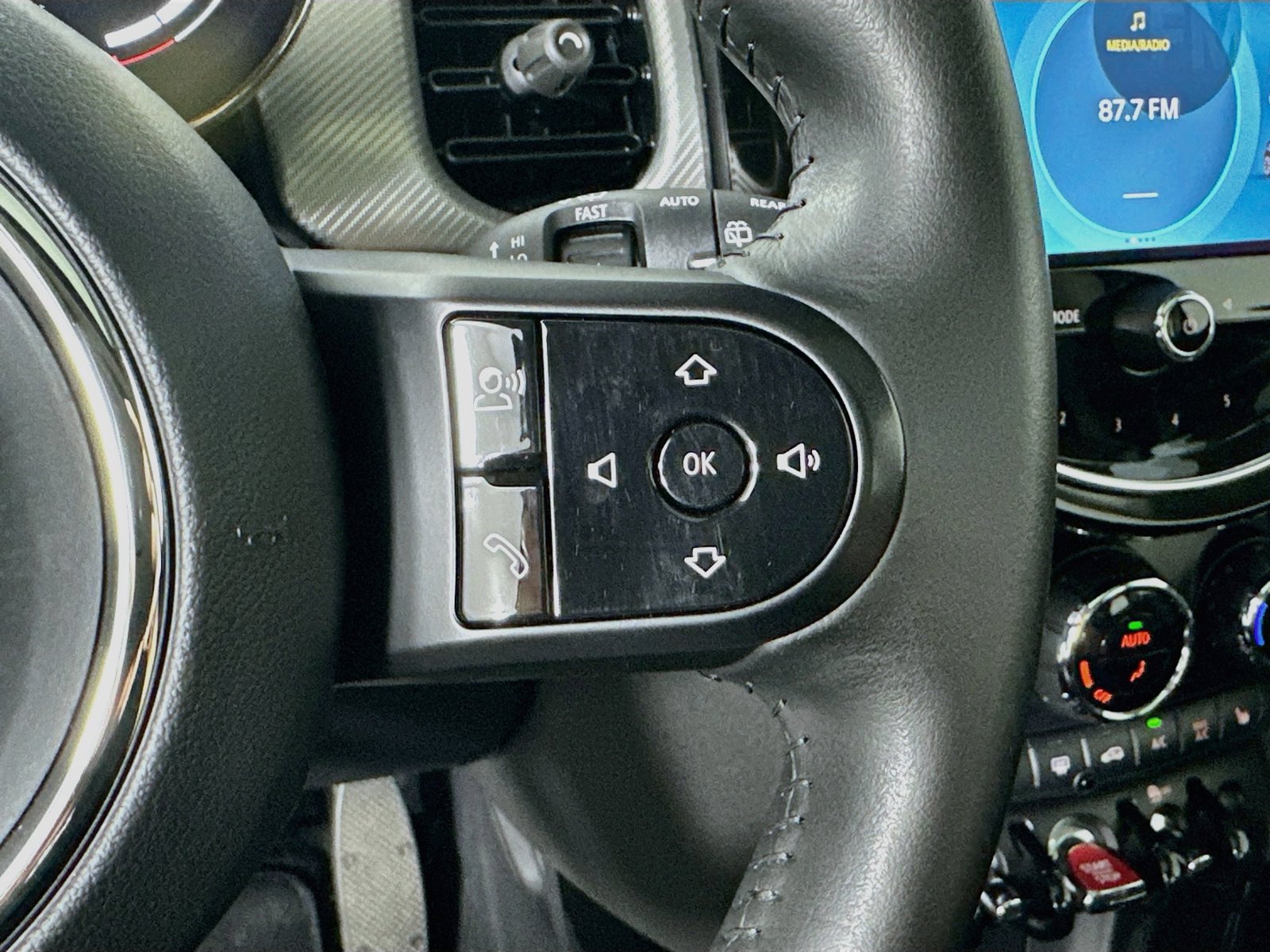 Certified 2023 MINI Cooper 2-Door Hardtop FWD image 19