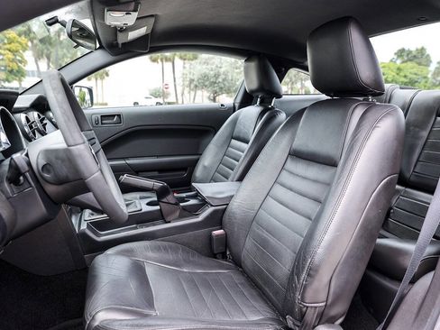 Used 2006 Ford Mustang GT RWD image 27