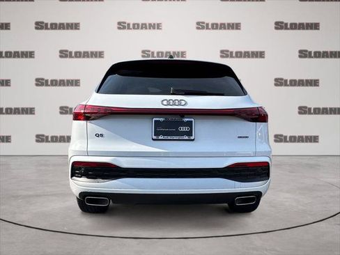 Certified 2025 Audi Q5 Premium w/ Convenience Package AWD/4WD image 4